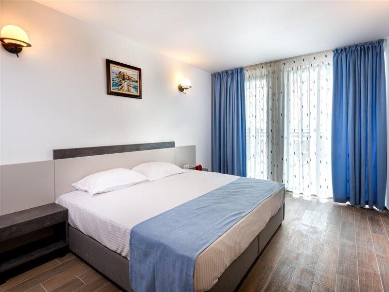 Panorama Blue Family Hotel And Free Parking Nessebar Eksteriør billede